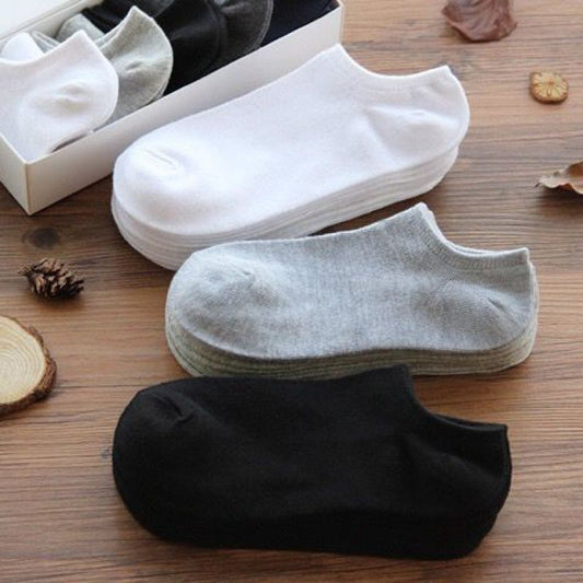 Set of breathable cotton ankle socks in white, gray, and black for everyday and sports wear