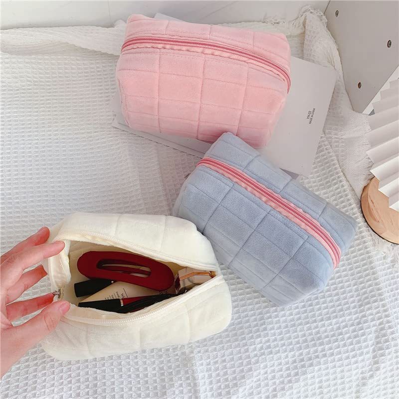 Plush Makeup Bag Checkered Cosmetic Bag Cosmetic Travel Bag Large Zipper Travel Toiletry Bag Portable Multi Functional Capacity Bag Cute Makeup Brushes Storage Bag For Women - The Peppermint Room