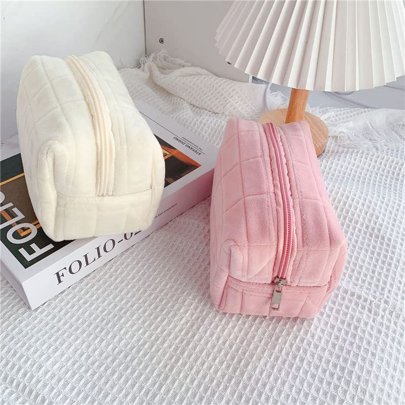 Plush Makeup Bag Checkered Cosmetic Bag Cosmetic Travel Bag Large Zipper Travel Toiletry Bag Portable Multi Functional Capacity Bag Cute Makeup Brushes Storage Bag For Women - The Peppermint Room