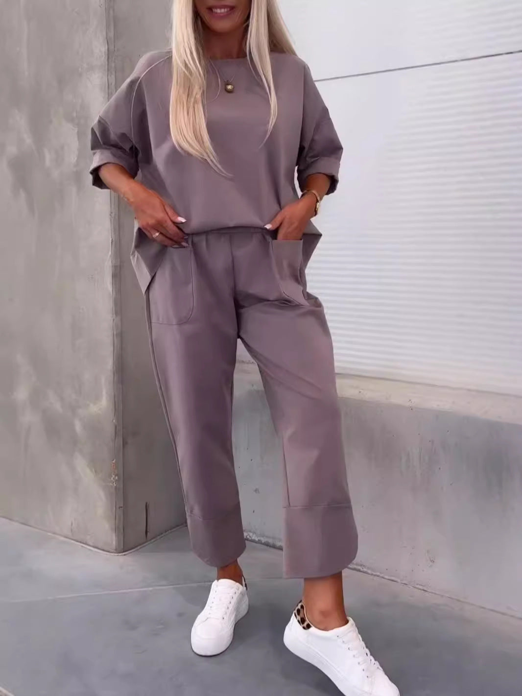 Two-piece Solid Color Round Neck Cropped Pants Set - The Peppermint Room